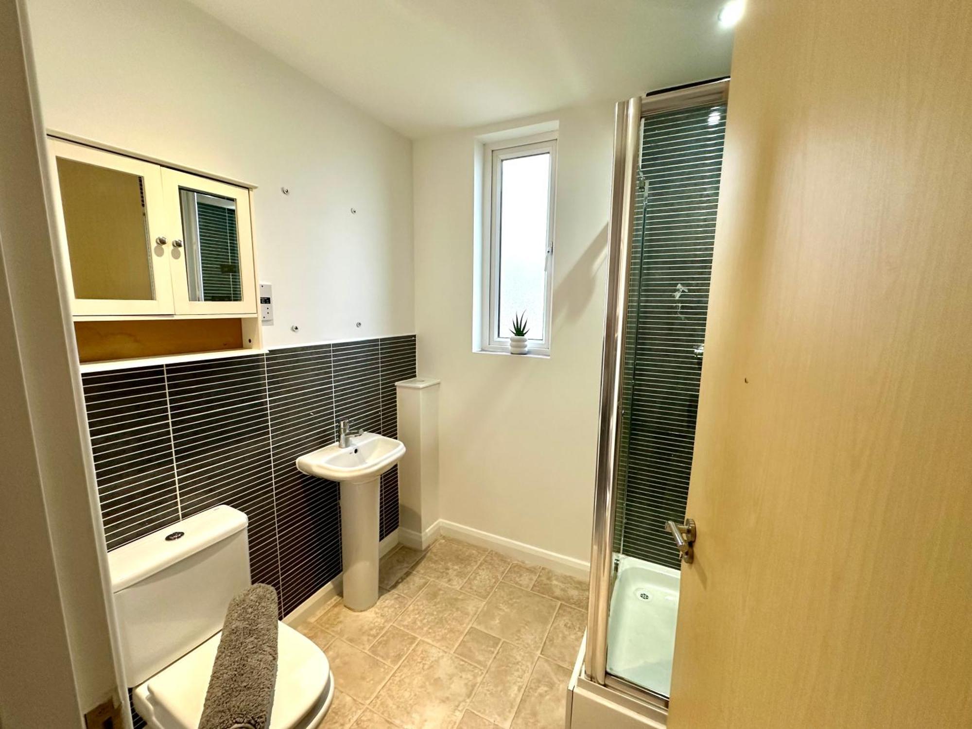 Ao & Etihad Stadium 6 Guest Stay- 3 Bedroom Central House With Parking & Wi Fi Манчестер Экстерьер фото